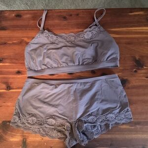Auden Lace Trim Lounge Bra and Boy Shorts Size Medium